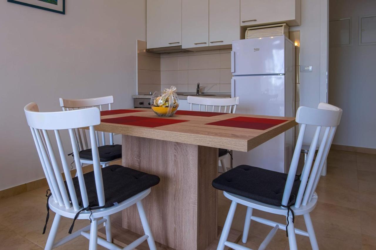 New Apartment Siroki**** Podstrana Luaran gambar