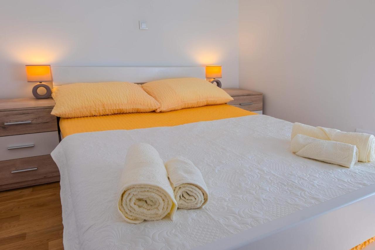 New Apartment Siroki**** Podstrana Luaran gambar